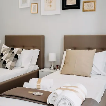 לינה וארוחת בוקר Stramondo קטאניה